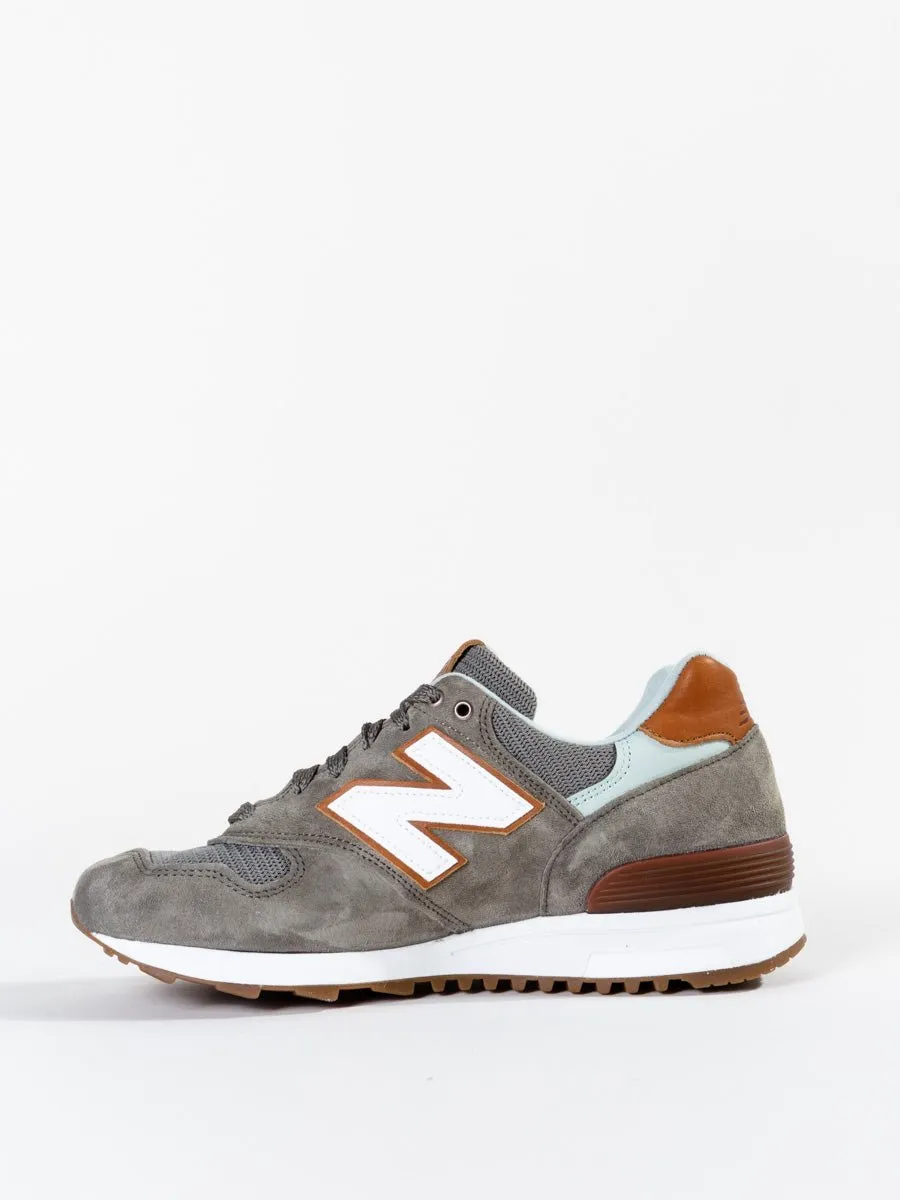 1400 winter peaks sneaker