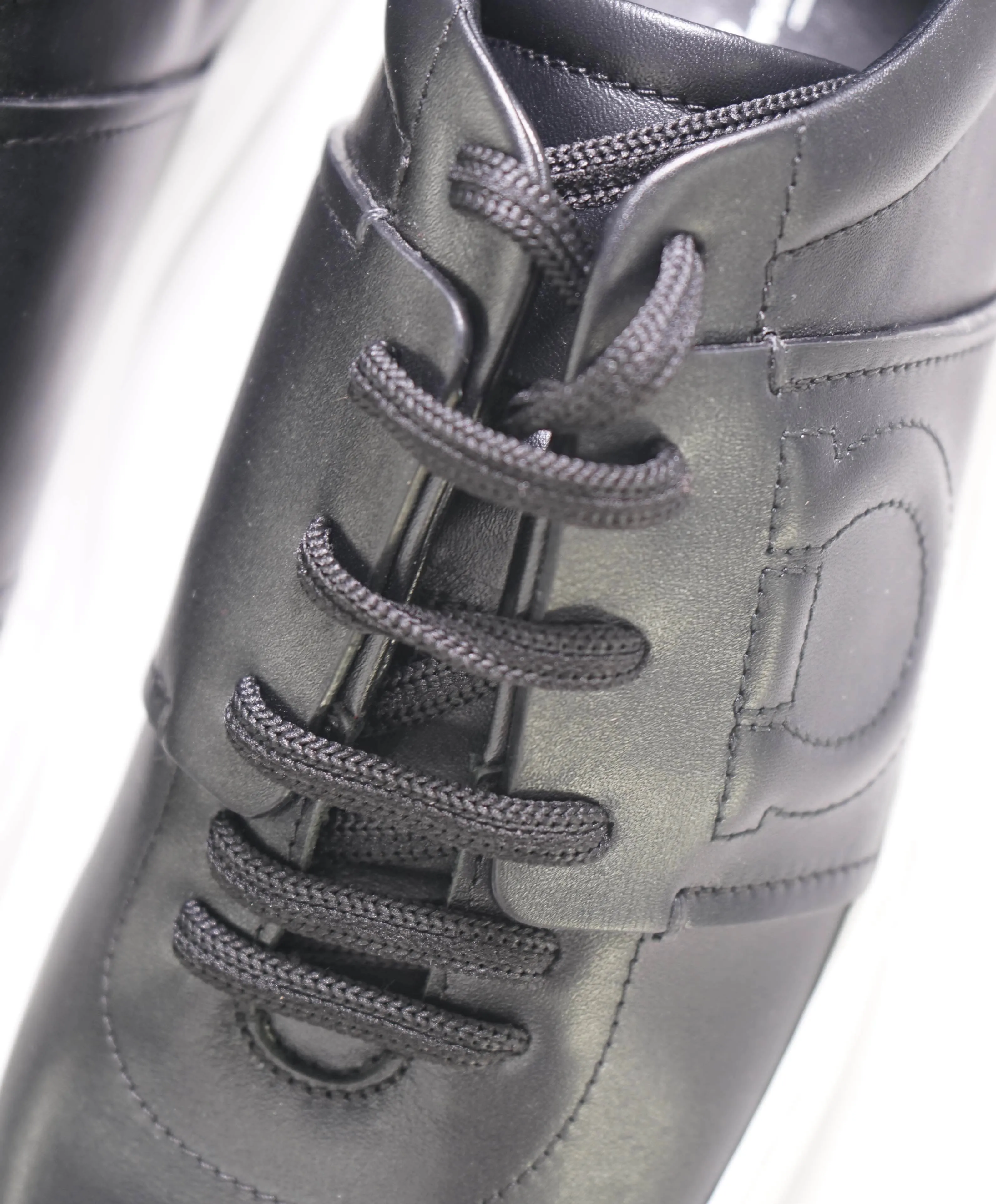 $750 SALVATORE FERRAGAMO - *GANCINI* Black/White Sneaker - 7.5 C US (WOMEN)