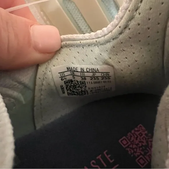 {Adidas} Ultraboost 22 Women’s Running Shoes