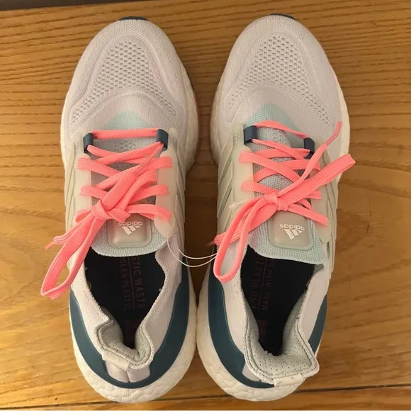 {Adidas} Ultraboost 22 Women’s Running Shoes