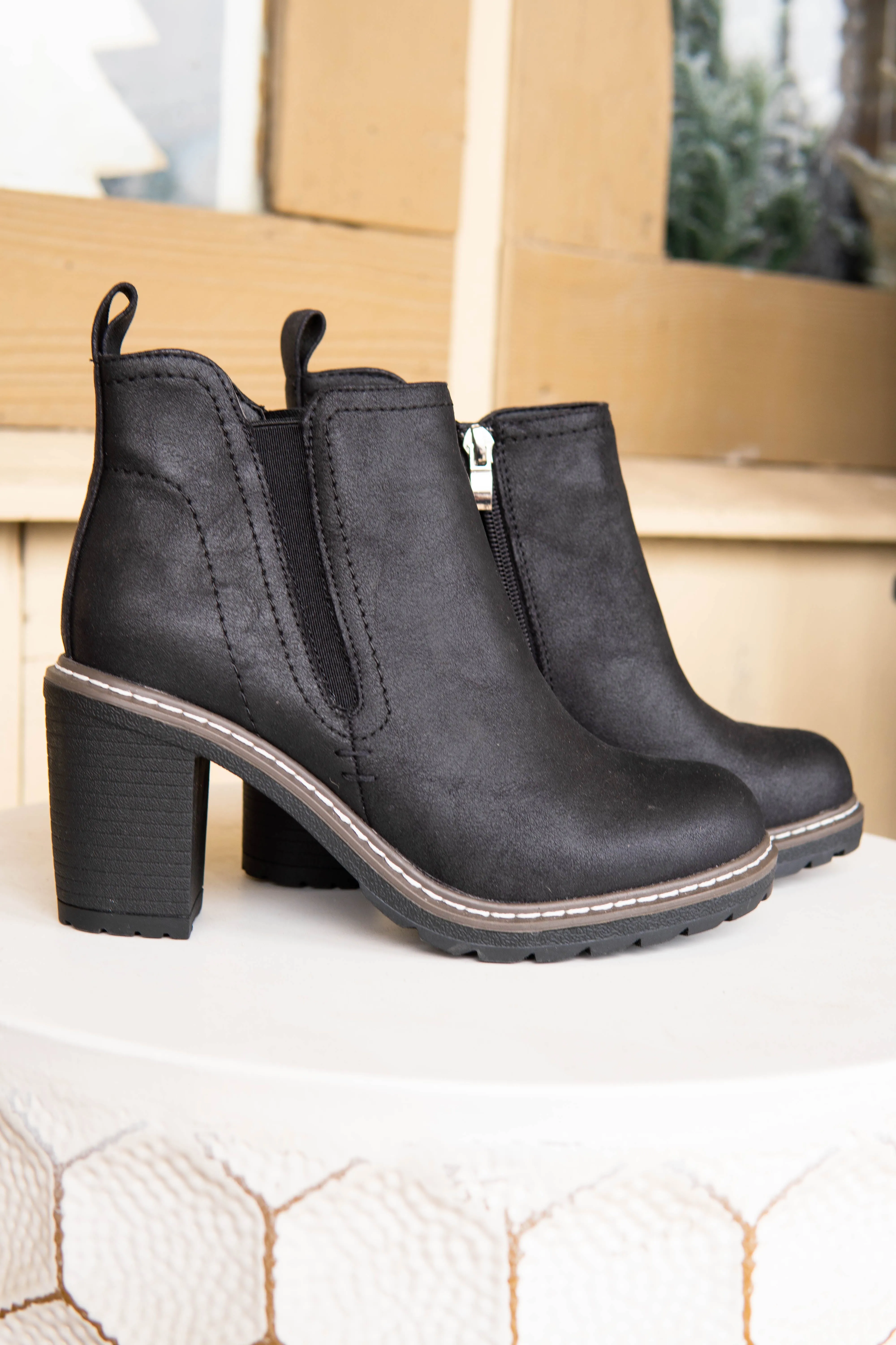 Bite Me Black Oil Pu