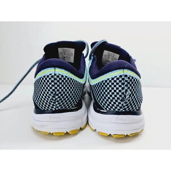 Brooks Women 7.5 Comfy footwear