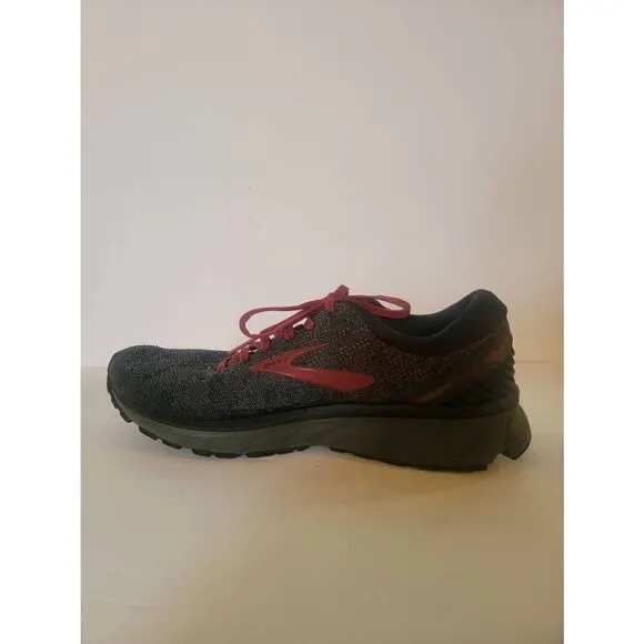 Brooks ghost 11 running shoes size 9