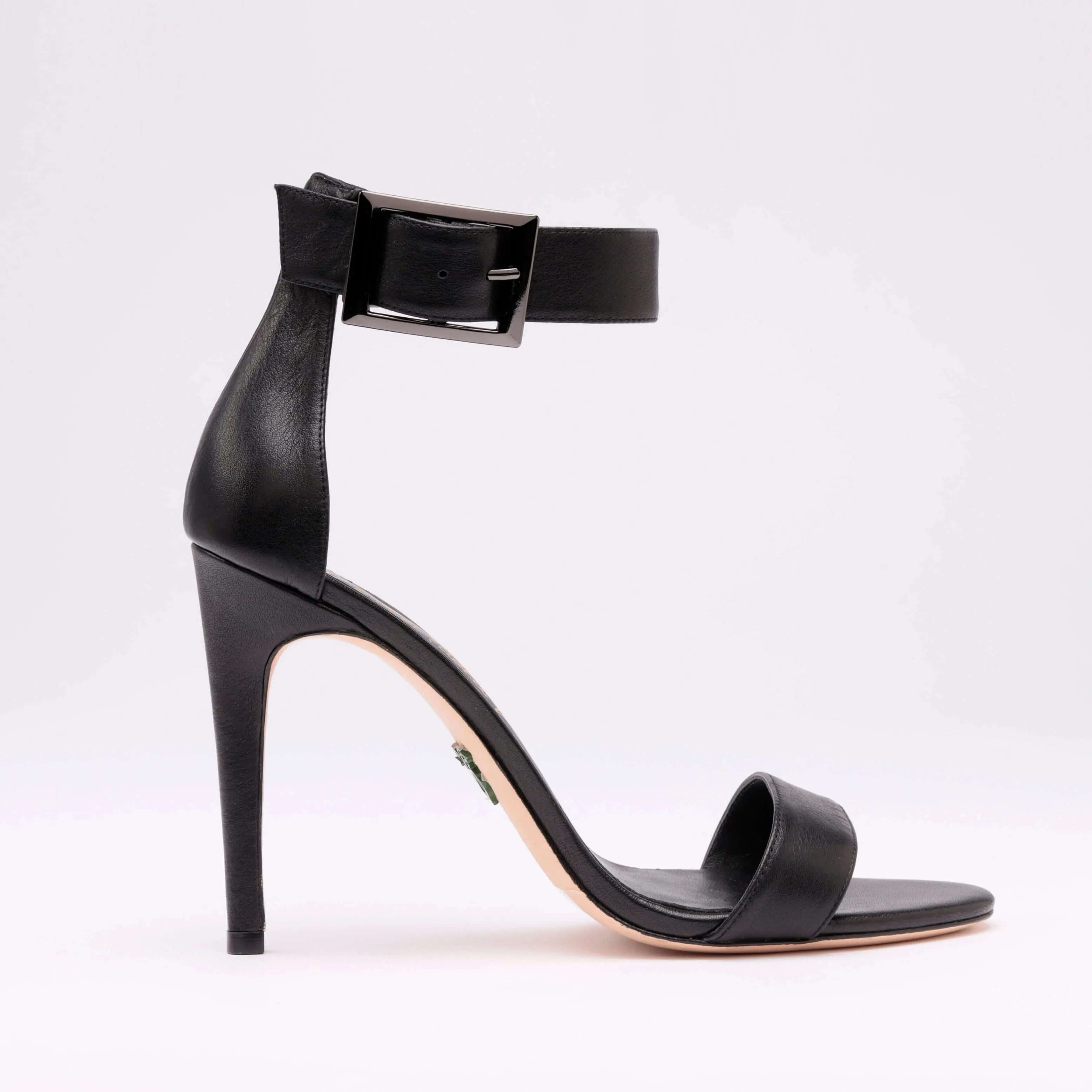 Chapman • Black