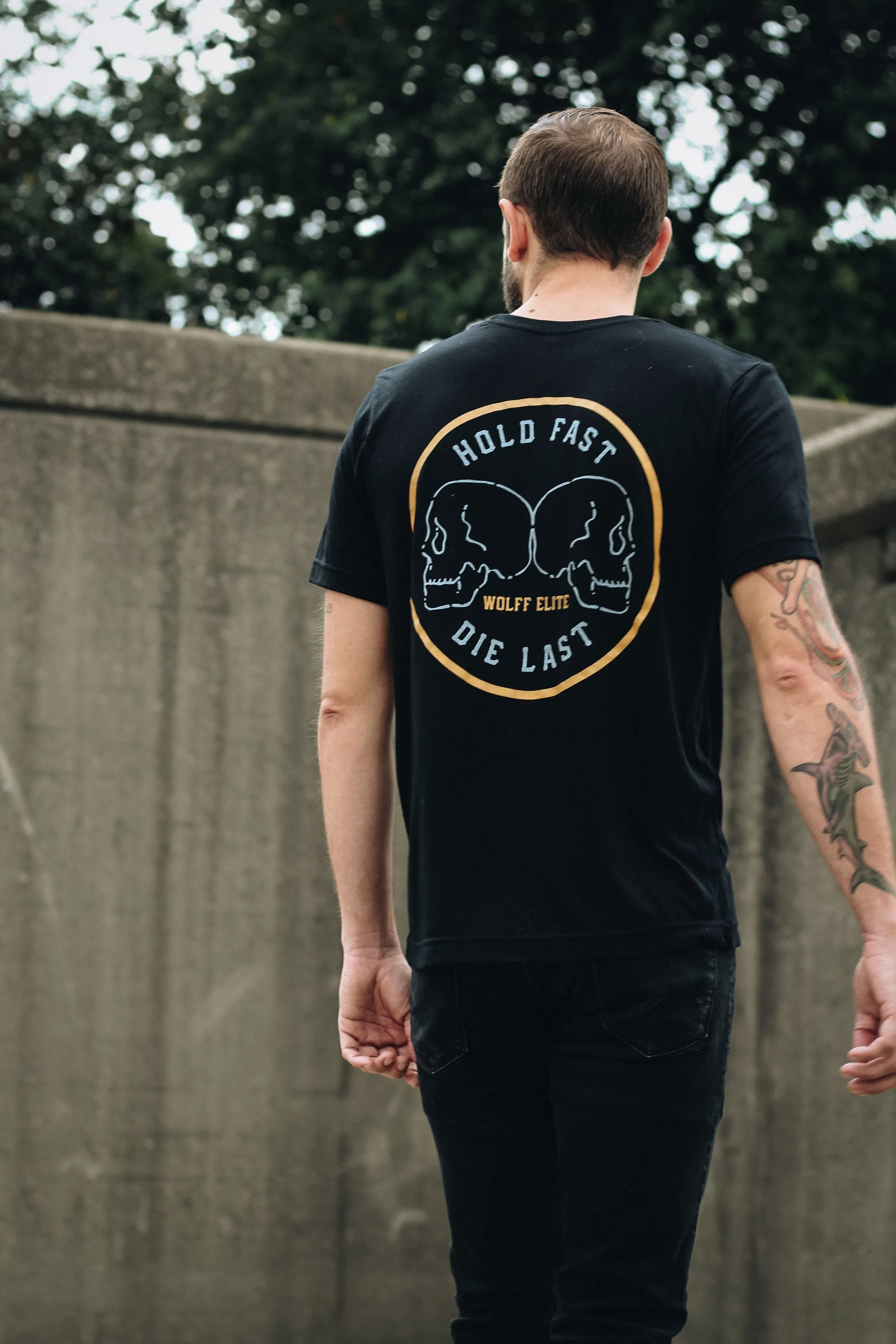 Hold Fast, Die Last Tee - Black