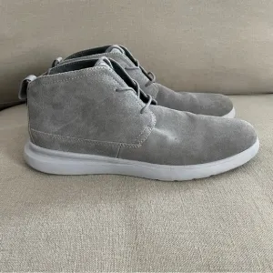 Johnnie-O The Chill Chukka Boot Grey Suede Leather Men’s Size 9.5