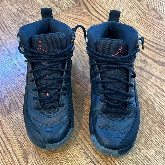 Jordan 12 Retro Utility Shoes/Sneakers. Size 4.5Y. Excellent Condition.