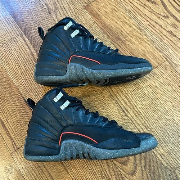 Jordan 12 Retro Utility Shoes/Sneakers. Size 4.5Y. Excellent Condition.