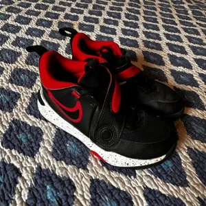 Kids 13C Nike’s