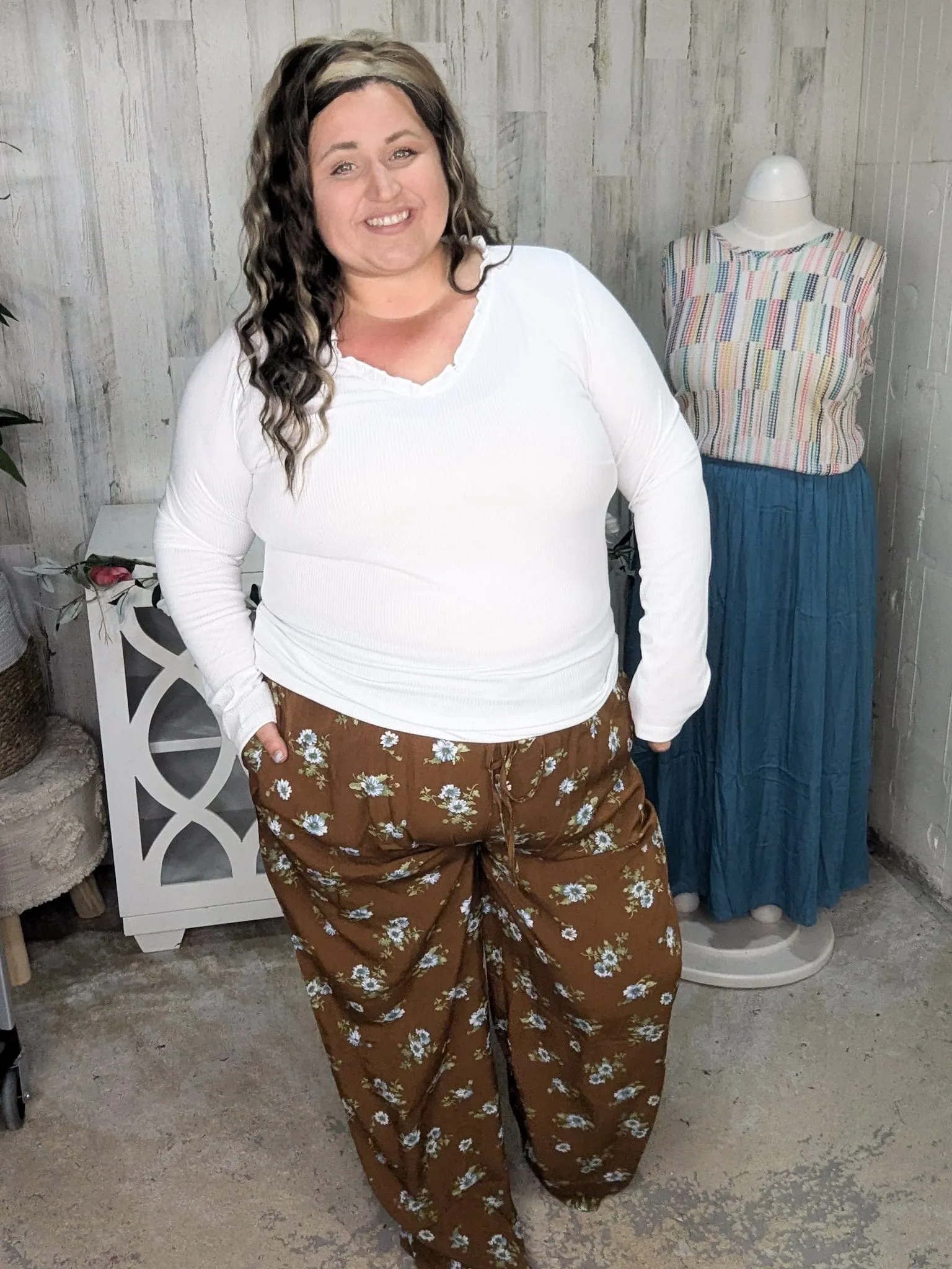 Kristen Floral Wide Leg Pants (2 colors)