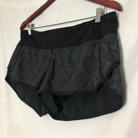 Lululemon Athletica Kill The Lights Special Edition RRT Speed Shorts Women Sz 10