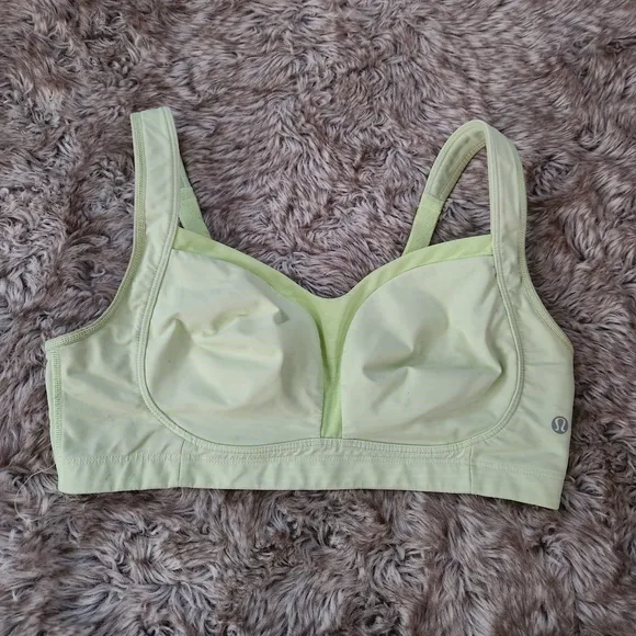 lululemon athletica Ta Ta Tamer II Mint Zest Stripe Light Green Sports Bra