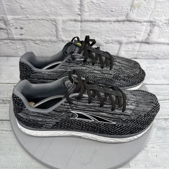 MENS ALTRA ESCALANTE 2 RUNNING SHOES SIZE 9.5 GRAY BLACK WHITE ALM1933G220
