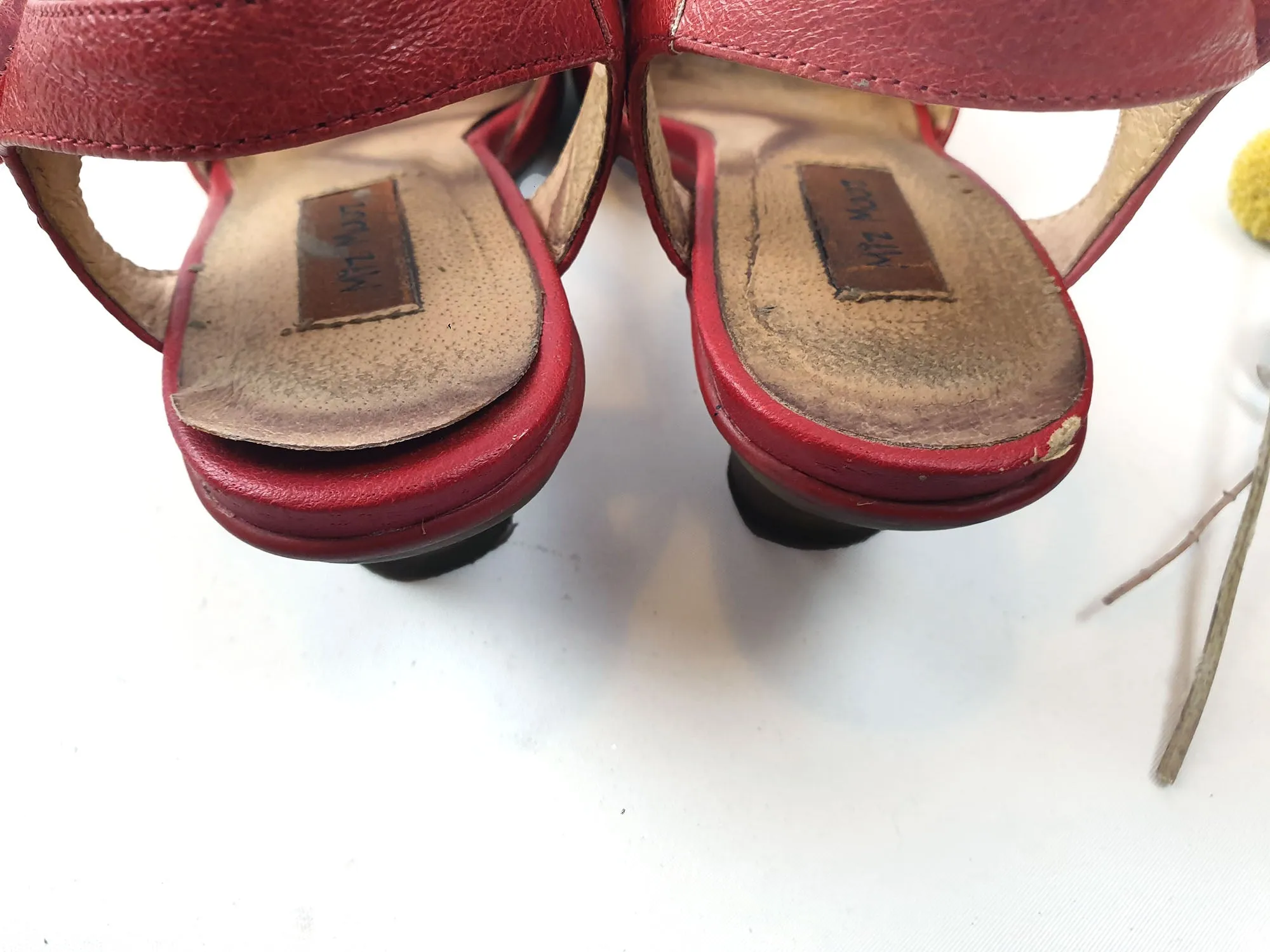 Miz Mooz "Carter" red leather low heeled sandals size 37