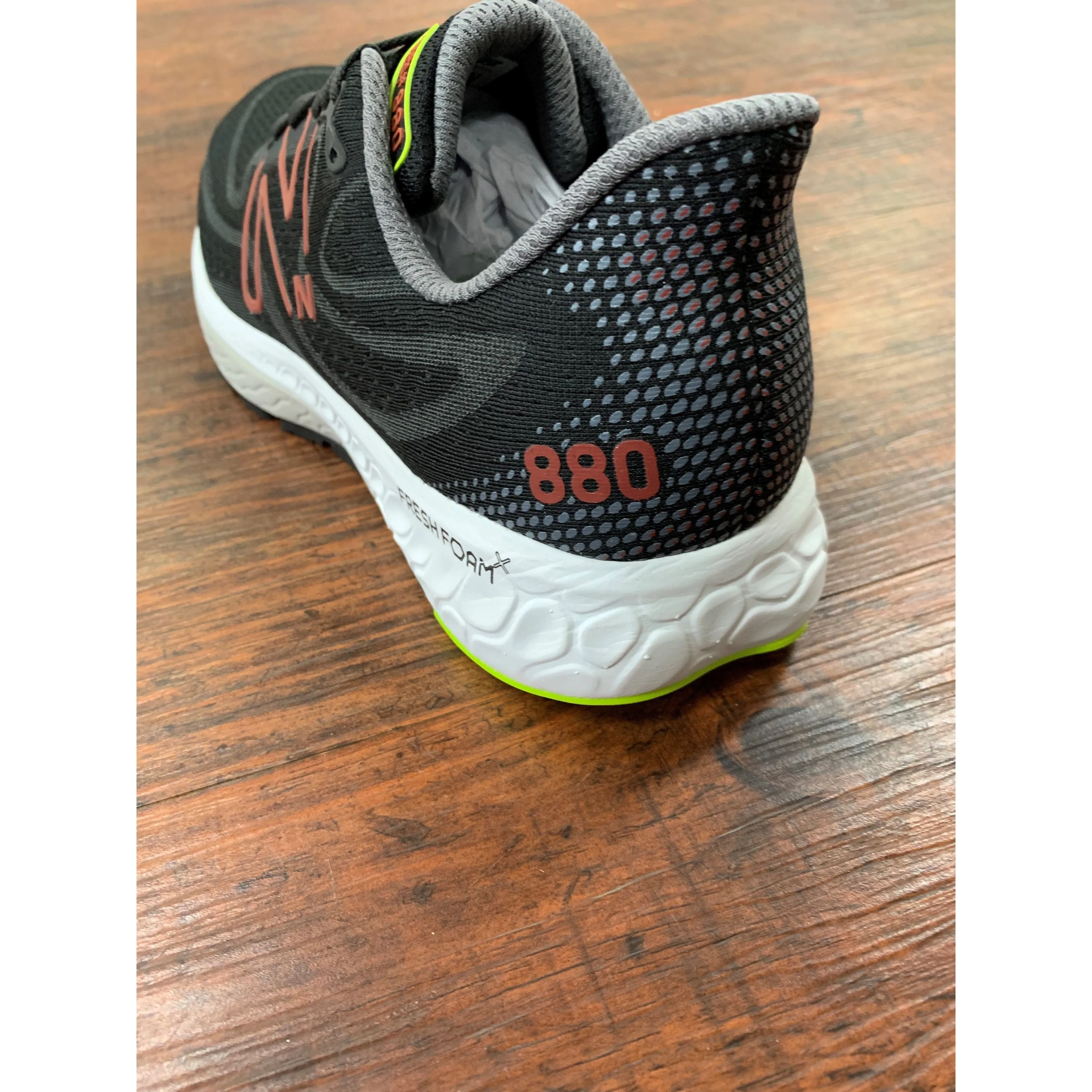 New Balance Men's 880M13 Running Shoe 2E Wide