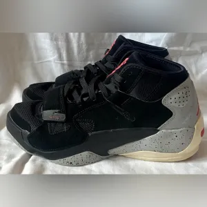 Nike Air Jordan Zion 2 Black Cement GS Trainers Sneakers  GS Sz 7Y EUC