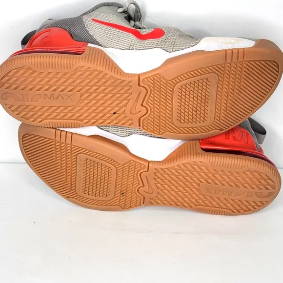 Nike Air Max Alpha sneakers in Gray and Red - Size 8.5 (M); 10 (W) P1273