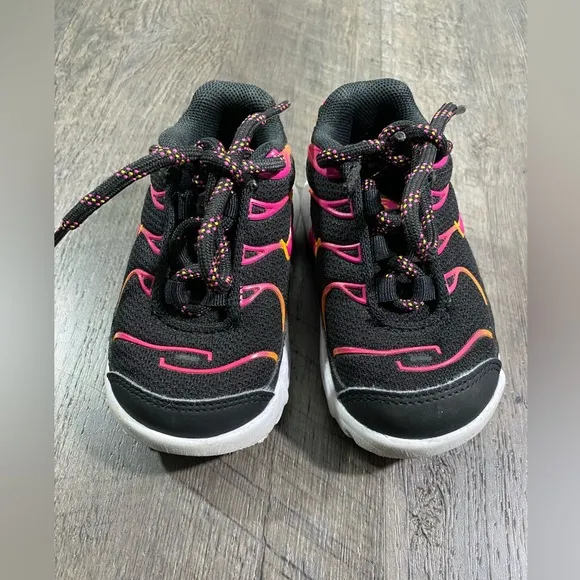 NIKE Air Max Plus Girls Sneakers