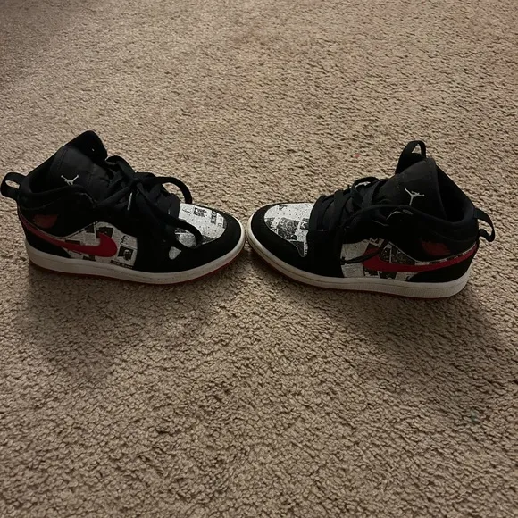 Nike jordan boys sneakers size 12c