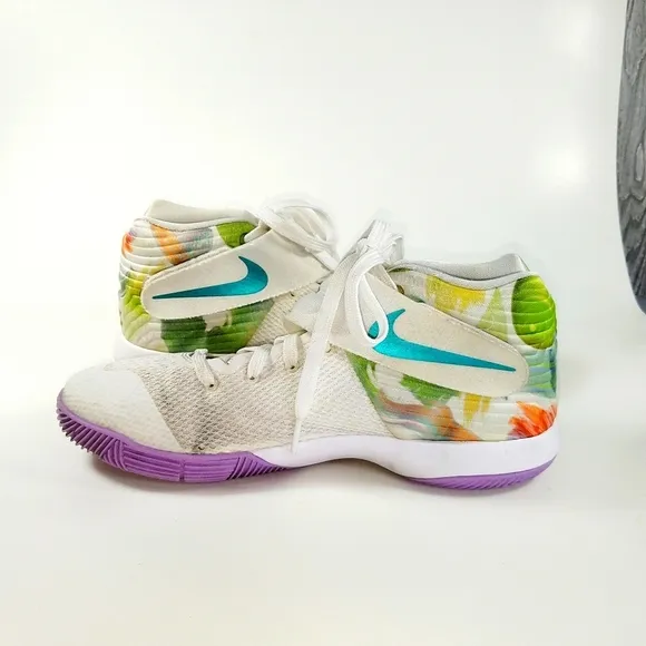 Nike Kyrie 2 Easter Edition Shoes Sneakers Size 6.5 Style 826673-105