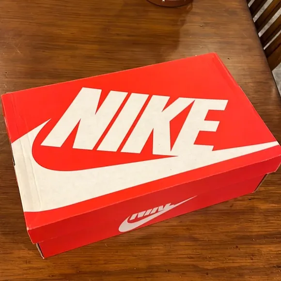 Nike Rosherun Print GS shoes sneakers 677784 601 new Youth Girls Size 6.5 Y