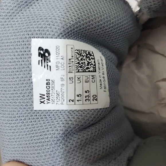 NWT 2 X-Wide Little Boys, 680 V6 Velcro Hook &amp; Loop Running Shoe, New …