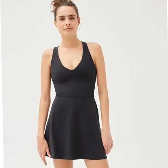 Outdoor Voices Black Sleeveless V-Neck Stretchy Volley Dress Size Small