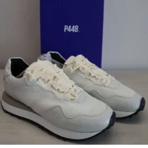 P448 Cancun Euro size 39 US 8.5