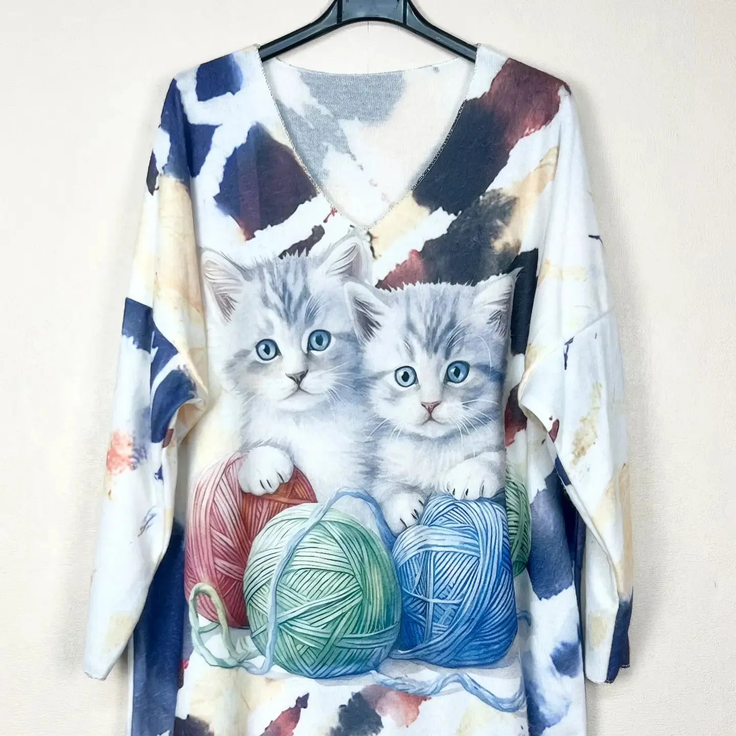 Patterned V-Neck Long Sleeve Sweater