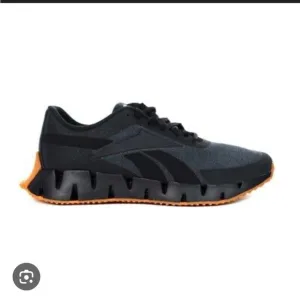 Reebok Zig Dynamica 2.0 Men's Sneakers, Black/Gum, Size 9.5