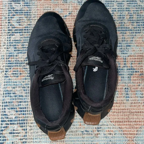 Reebok Zig Dynamica 2.0 Men's Sneakers, Black/Gum, Size 9.5