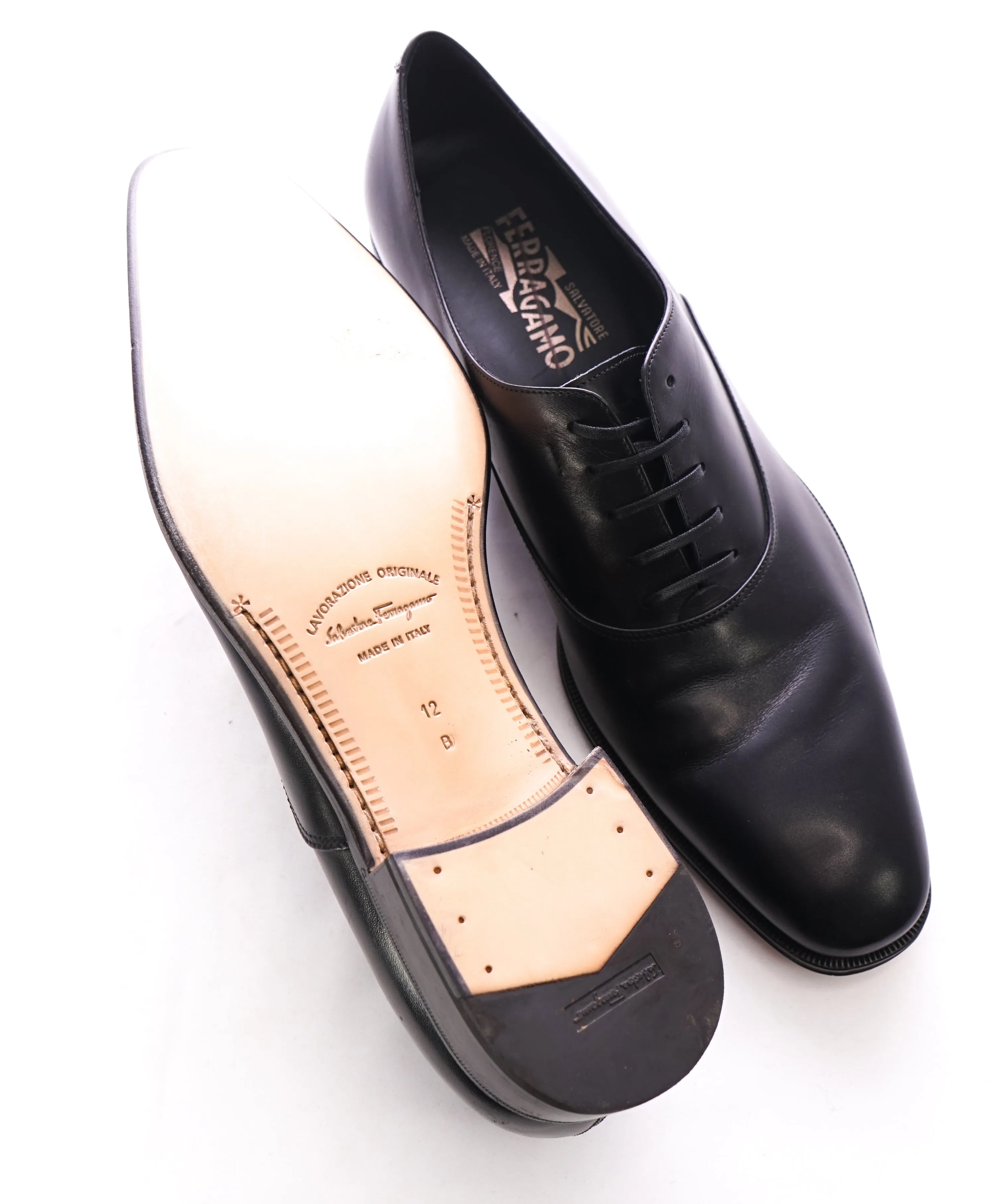 SALVATORE FERRAGAMO - “ Fedele” Black Oxford W Leather Sole - 12 B