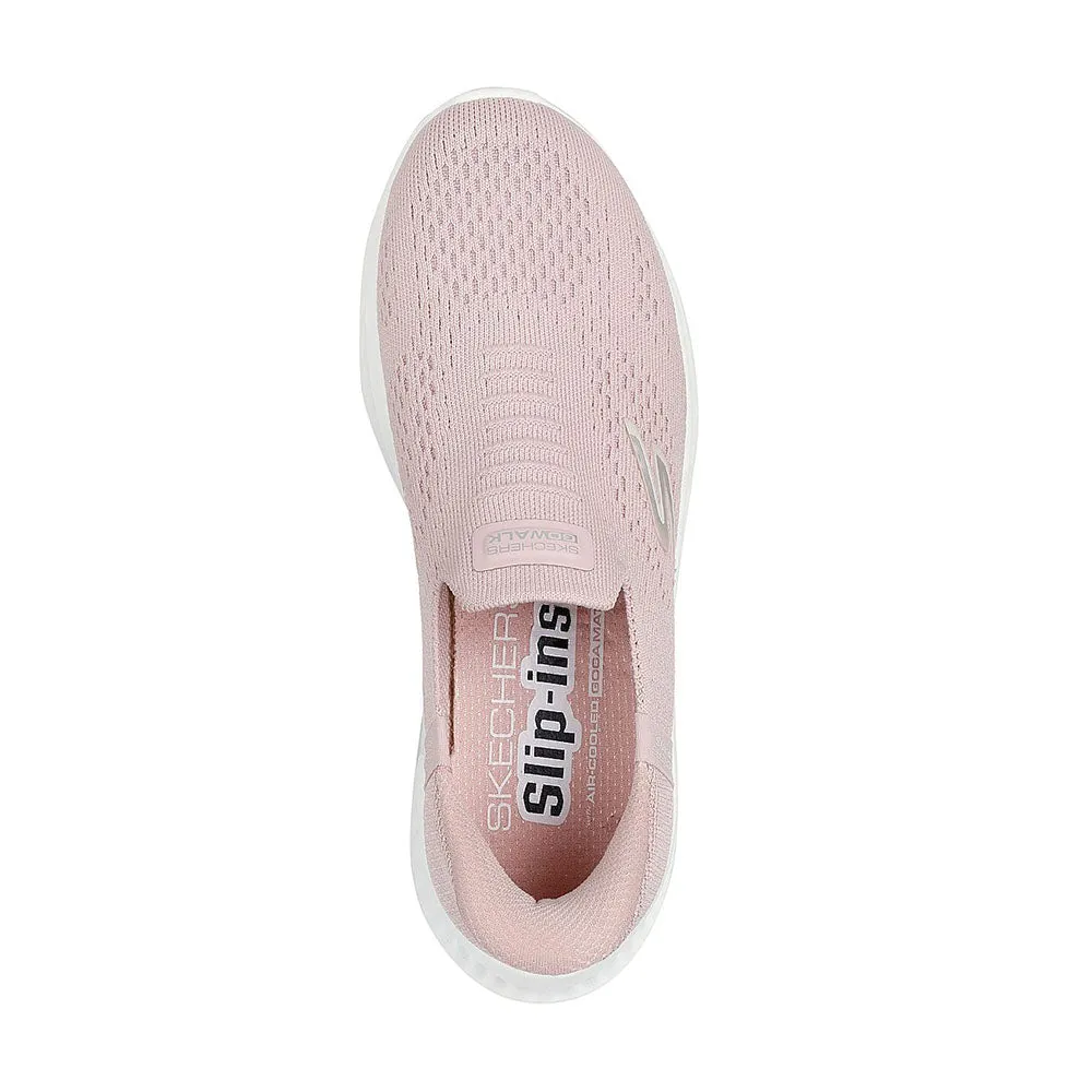 Slip-ins: GOwalk Now - Anahi