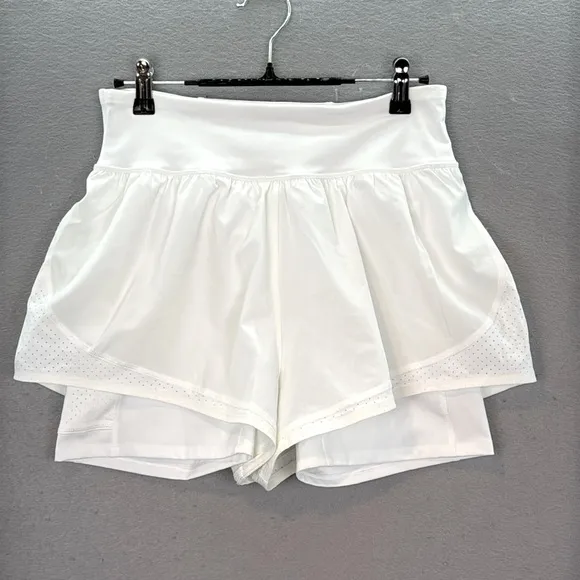 Spanx - women’s Get Moving Shorts White UPF 50  running pants size M