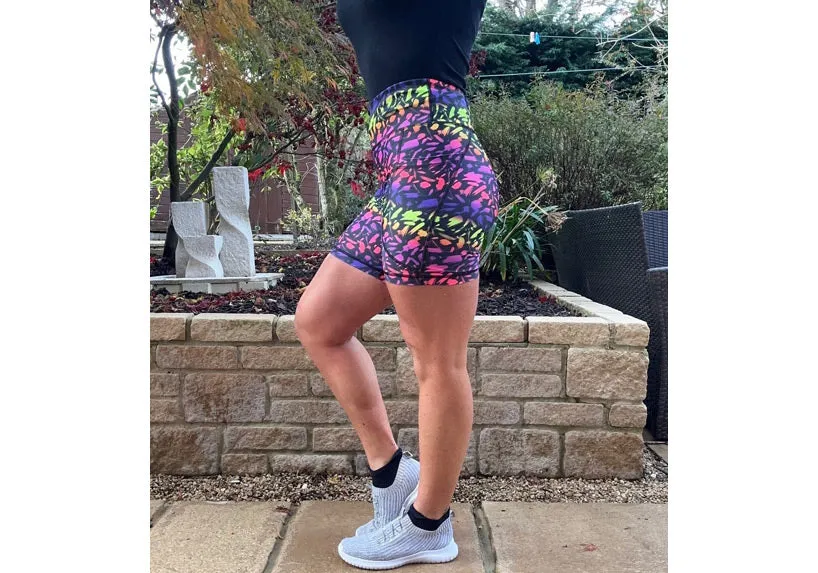 Sunset Strokes Mid Shorts with pockets