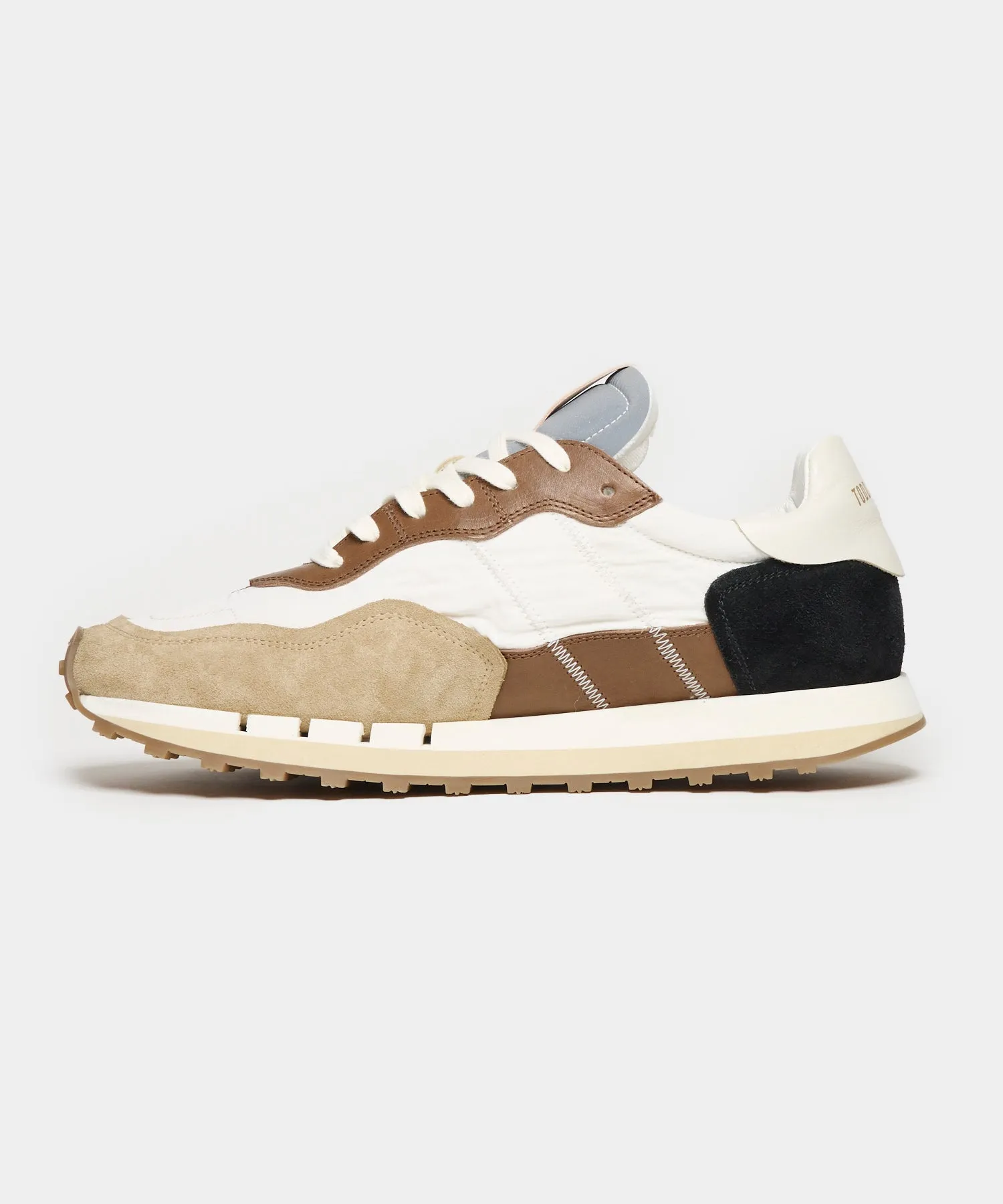 Tuscan Trainer in Nocciola