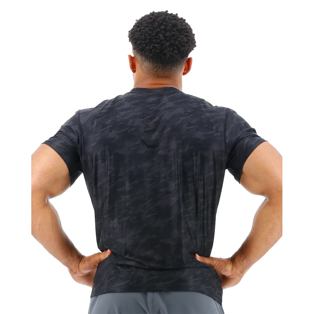 TYR GYM Mens Blackout Camo Airtec Tee