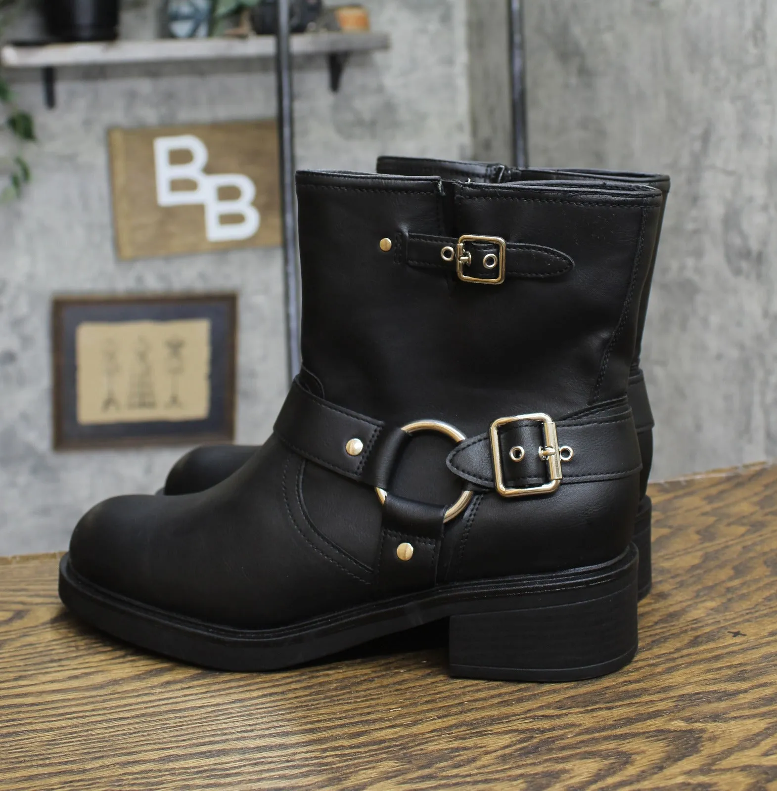 Universal Thread Womens Connor Harness Buckle Ankle Boots 90511576 Black 12M
