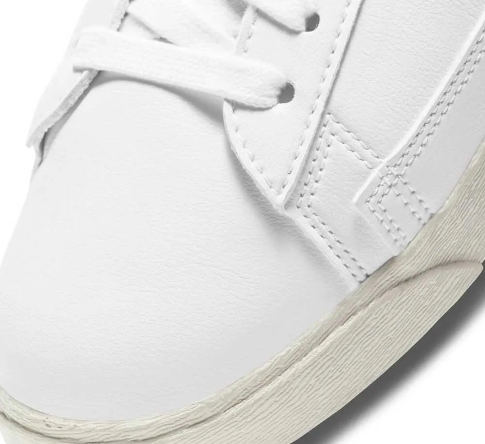 W BLAZER LOW SE