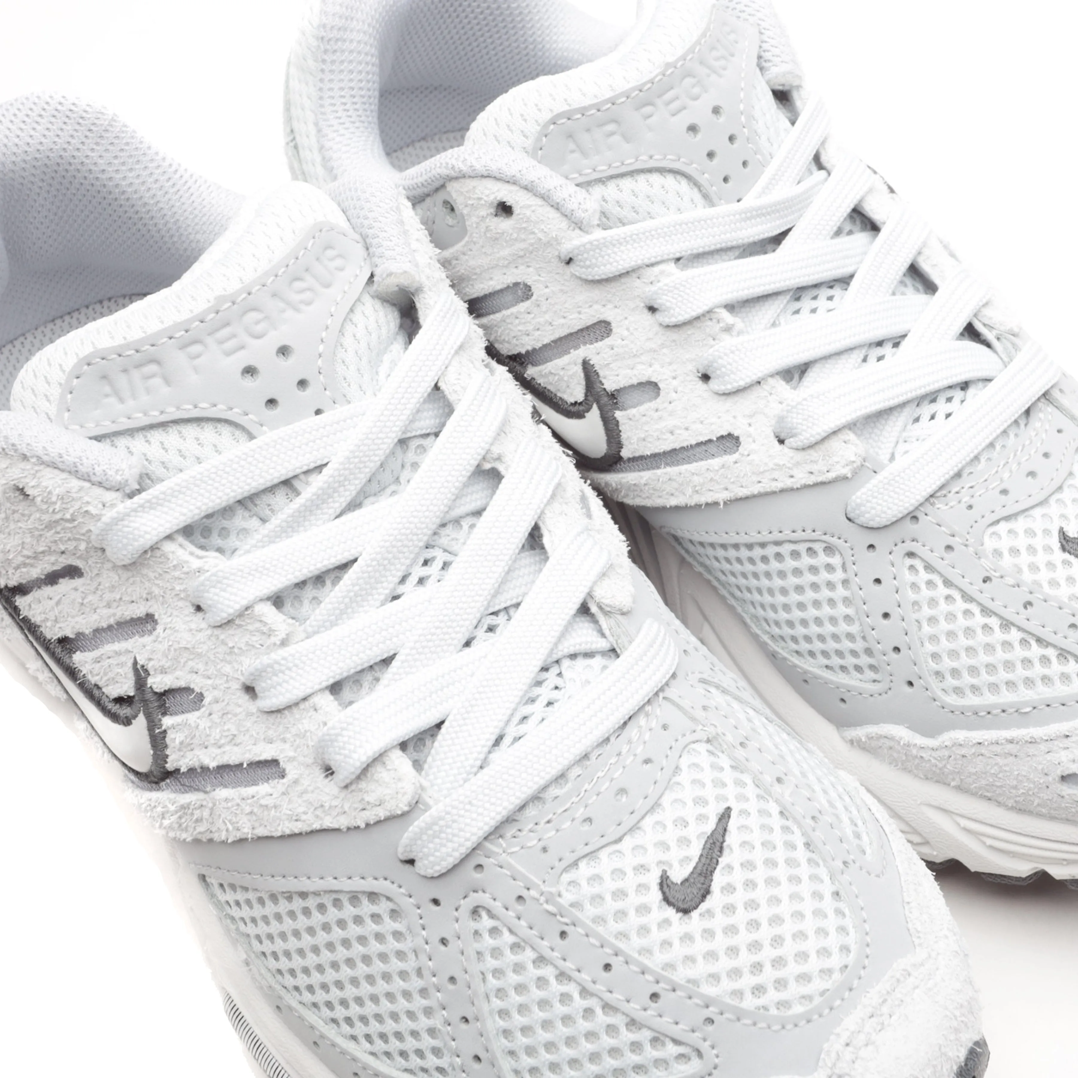WMNS AIR PEGASUS 2005