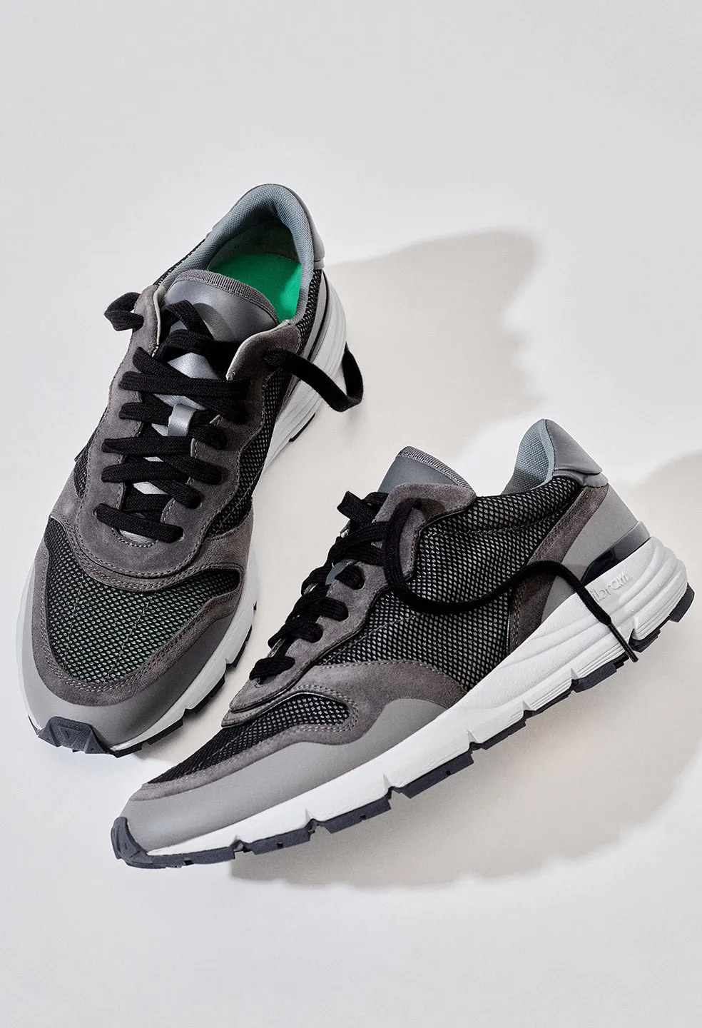 Women's Edition One Runner / Shark Suede