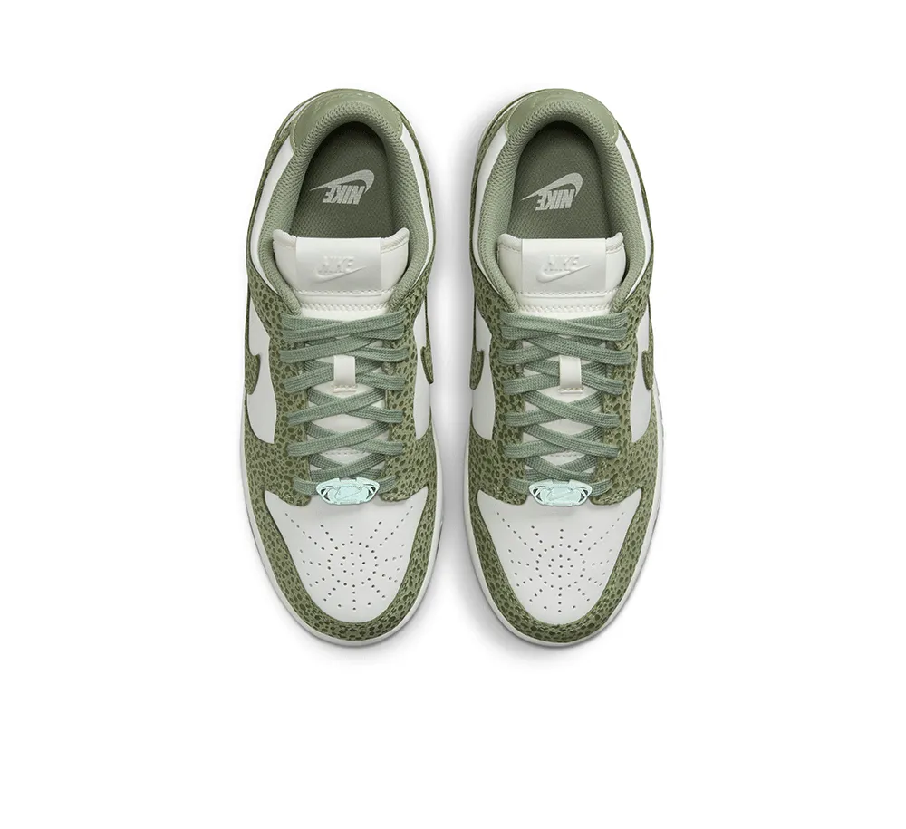 Womens Nike Dunk Low PRM