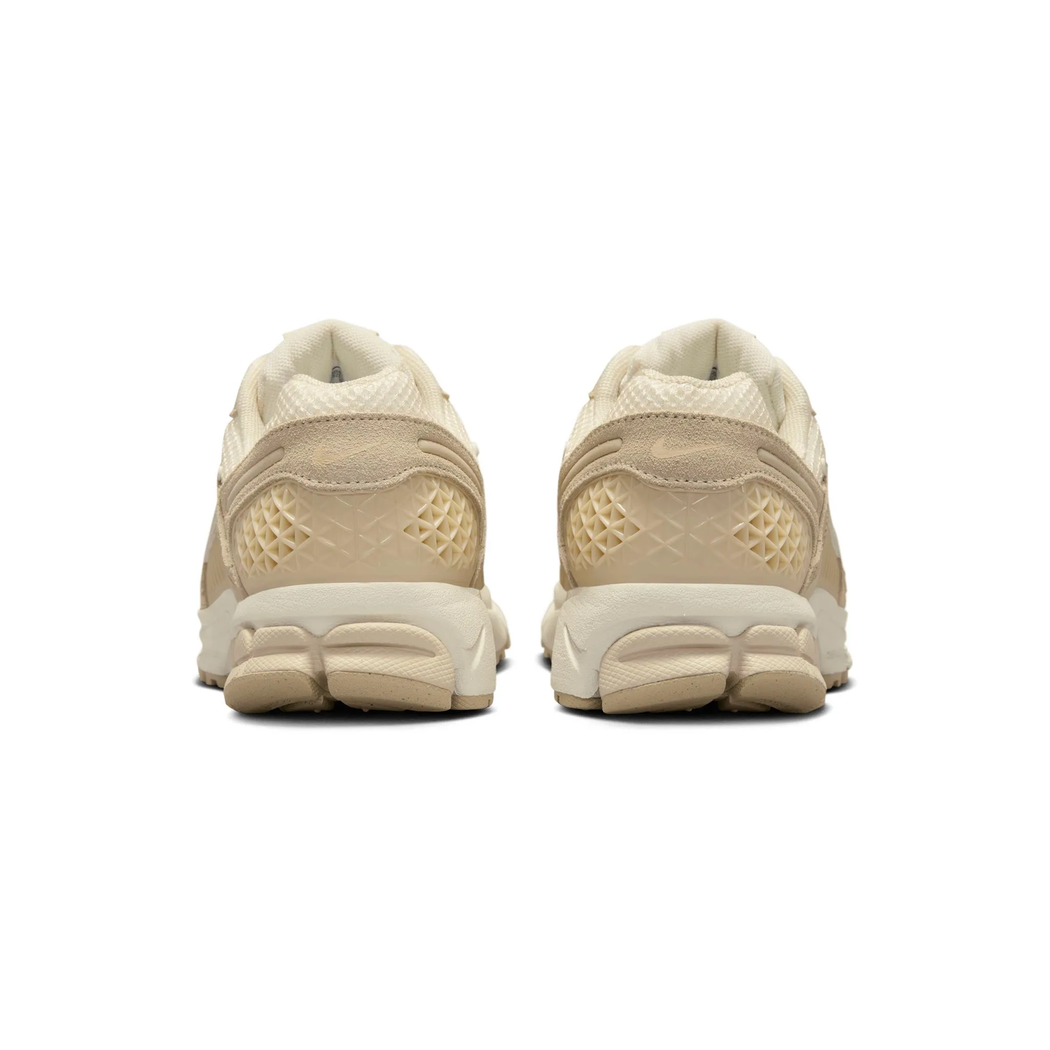 Women's Nike Zoom Vomero 5 Beach/Sail-LT HQ0458-200