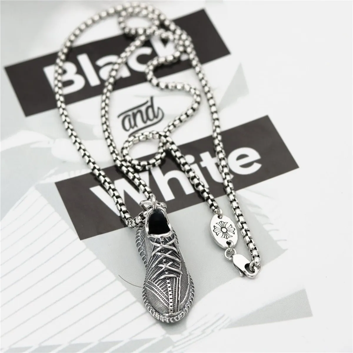 Woowooh Sport Runnig Shoe Pendant with Chain Gift for Runner