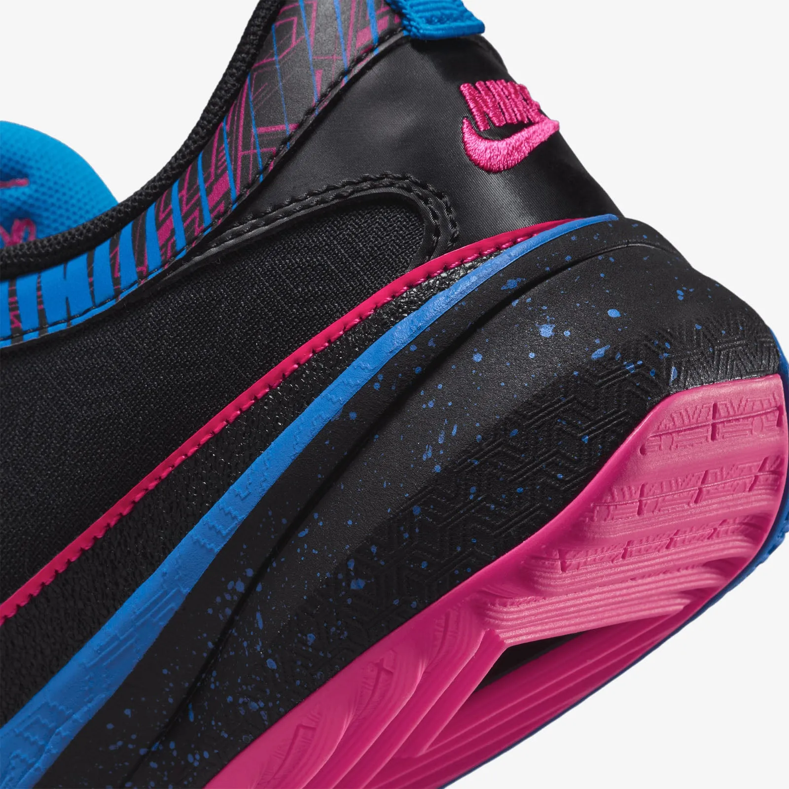 Zoom Freak 5 SE (GS) - 'Emerging Powers'