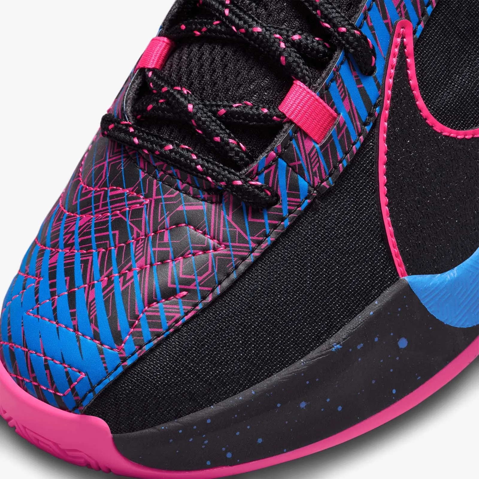 Zoom Freak 5 SE (GS) - 'Emerging Powers'